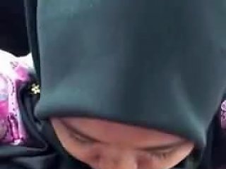 XHamster Video - Malay Awek Tudung Muka Jerawat Isap Kote Free Porn 42